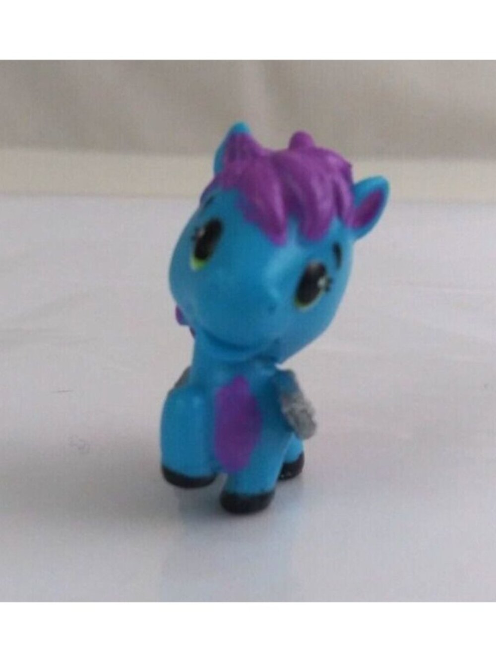 Hatchimals Colleggtibles Season 2 Ponette Blue 1.18" Collectible Mini Figure Toy